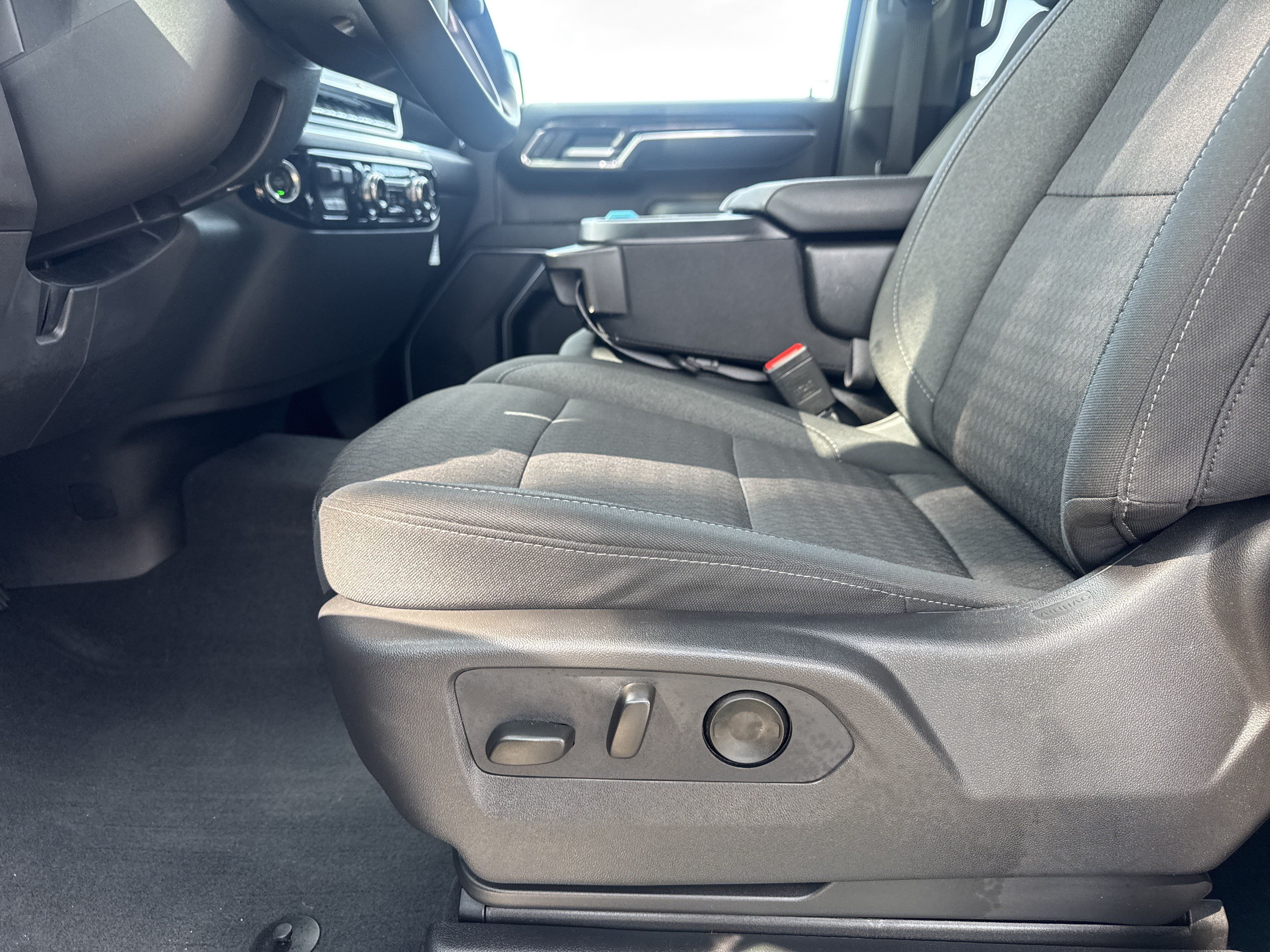 Used 2026 GMC Sierra 1500 Elevation w/ Elevation Select Package RWD image 7