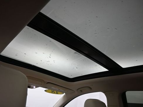 Used 2018 Cadillac XT5 Luxury w/ Driver Awareness Package image 27