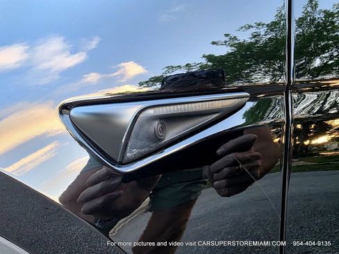 Used 2022 Tesla Model Y Long Range image 60