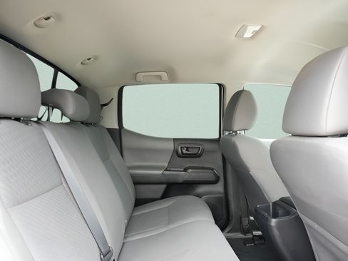 Used 2023 Toyota Tacoma SR AWD/4WD image 13