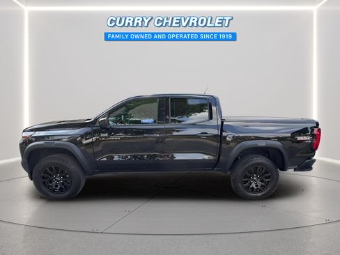 Used 2023 Chevrolet Colorado Trail Boss w/ Technology Package AWD/4WD image 7