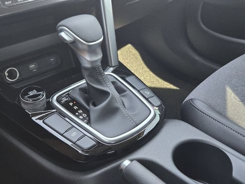 New 2026 Kia Seltos S FWD image 15