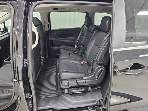 New 2026 Honda Odyssey EX-L image 3