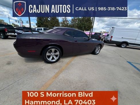 Used 2020 Dodge Challenger SXT RWD image 16