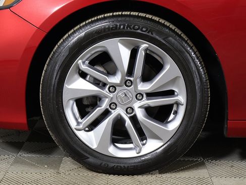 Used 2018 Honda Accord LX image 18