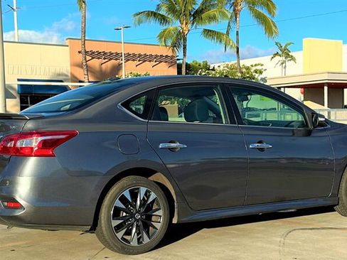 Used 2019 Nissan Sentra SR FWD image 9
