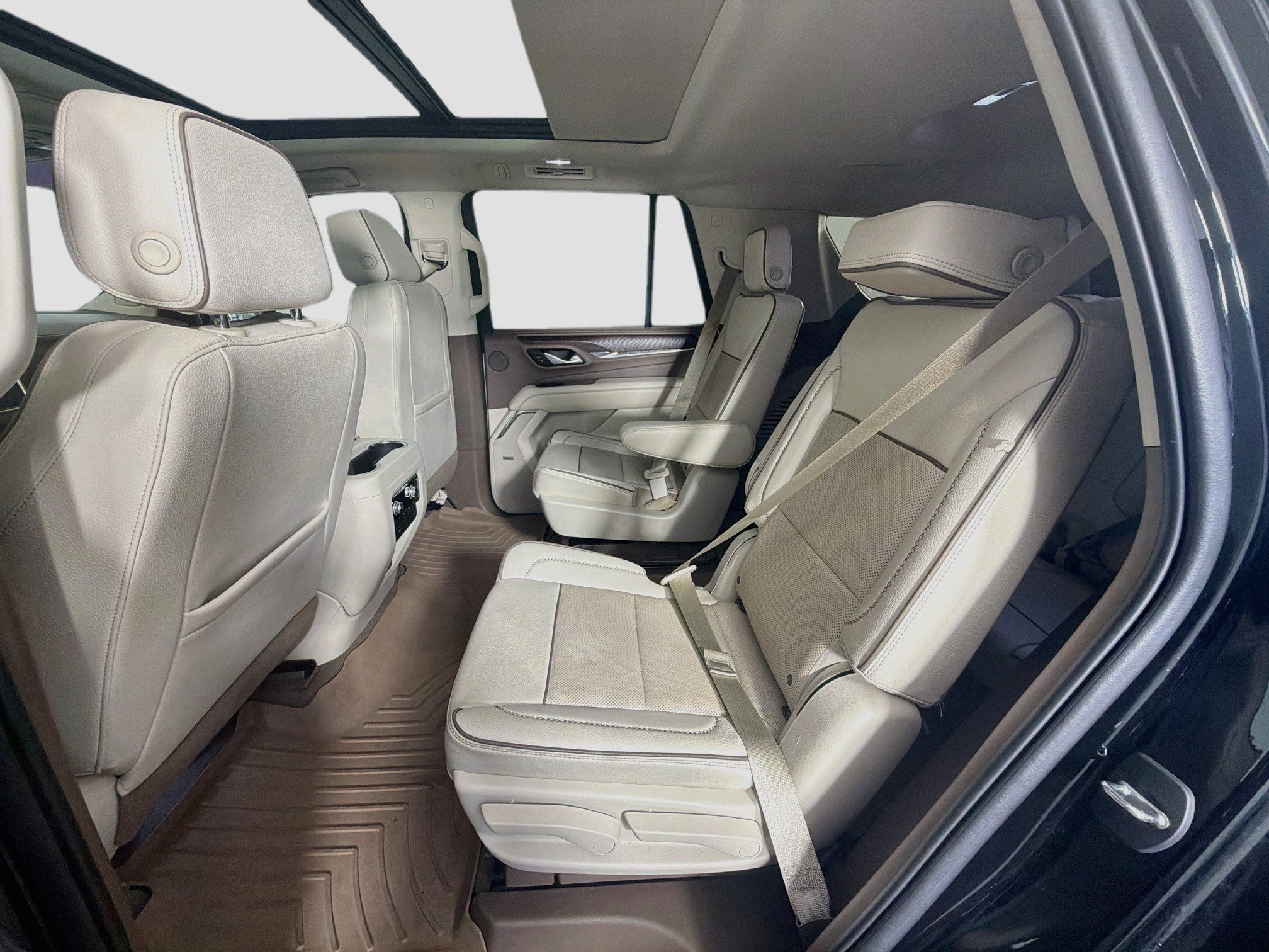 Used 2022 GMC Yukon Denali AWD/4WD image 29