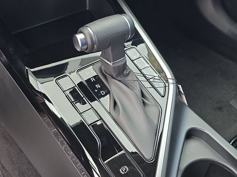 New 2026 Kia Niro LX FWD image 24