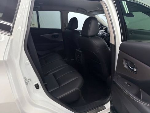 Used 2024 Nissan Murano SV w/ SV Midnight Edition Package FWD image 16
