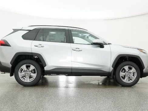 New 2025 Toyota RAV4 XLE image 27
