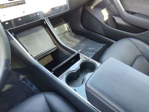 Used 2019 Tesla Model 3 Mid Range image 26