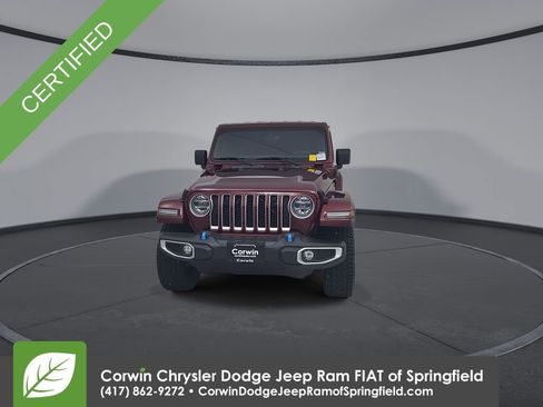 Used 2022 Jeep Wrangler Unlimited Sahara w/ Cold Weather Group AWD/4WD image 11