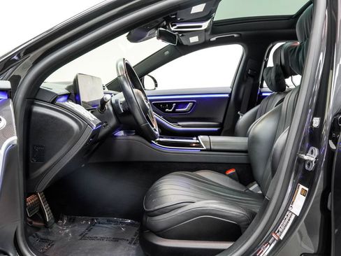 Used 2022 Mercedes-Benz S 500 4MATIC w/ AMG Line Package image 15