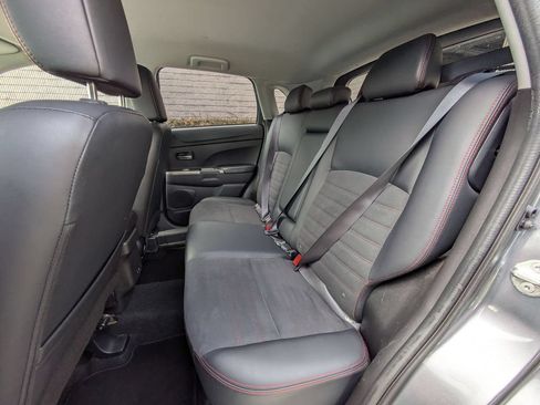 Used 2025 Mitsubishi Outlander Sport SE AWD/4WD image 27