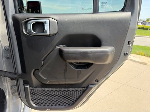 Used 2021 Jeep Wrangler Unlimited Sport AWD/4WD image 30