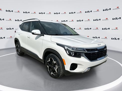 Certified 2024 Kia Seltos EX FWD image 1