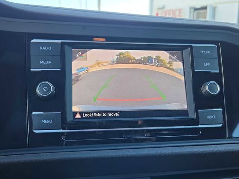 Used 2024 Volkswagen Jetta Sport image 34