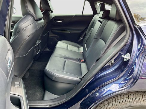 Used 2024 Toyota Venza XLE image 25