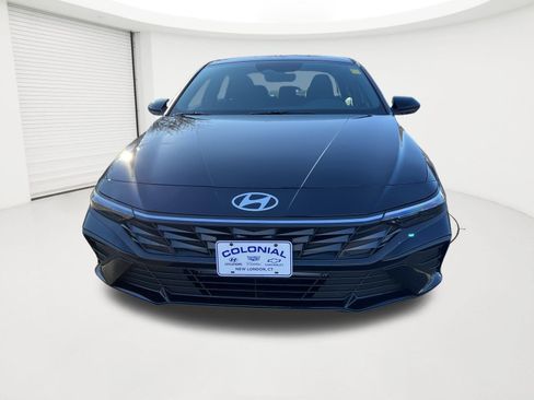 New 2025 Hyundai Elantra Sport image 8