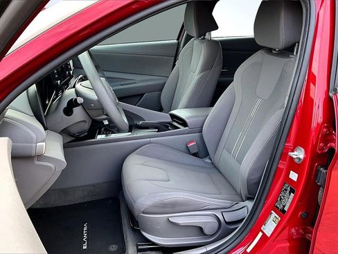 Used 2021 Hyundai Elantra SEL w/ Cargo Package image 25