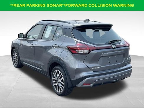 Used 2021 Nissan Kicks SR w/ SR Premium Package FWD image 10