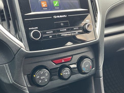 Used 2018 Subaru Crosstrek 2.0i Premium w/ Eyesight System image 21