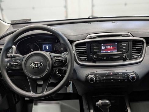 Used 2016 Kia Sorento LX AWD/4WD image 5