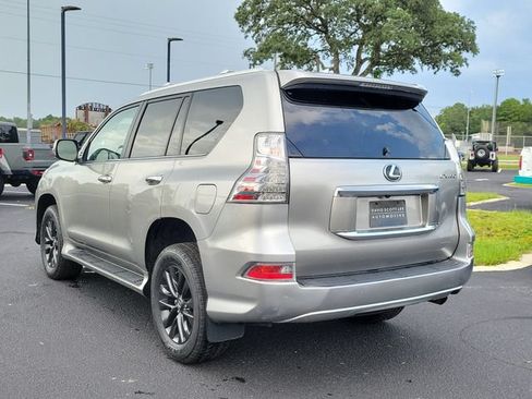 Used 2023 Lexus GX 460 Premium w/ Premium Package AWD/4WD image 3