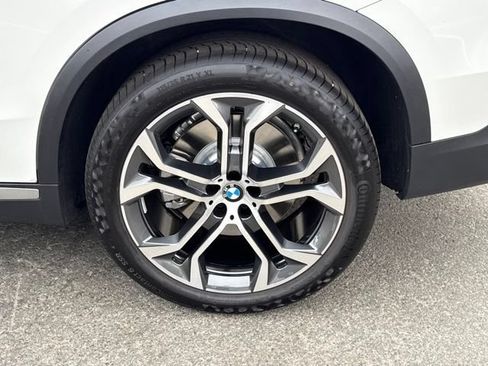Used 2026 BMW X5 xDrive50e w/ Parking Assistance Package AWD/4WD image 14