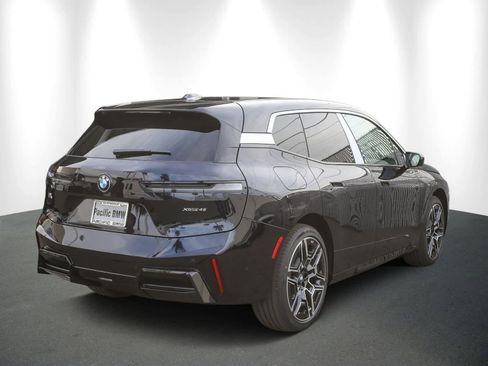 New 2026 BMW iX xDrive45 w/ M Sport Package image 6