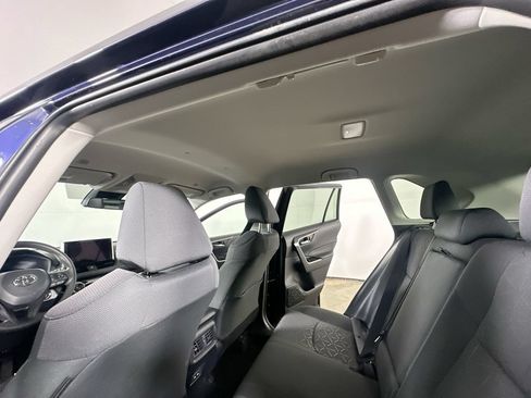 Used 2025 Toyota RAV4 XLE FWD image 13