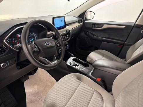 Used 2022 Ford Escape SE image 10