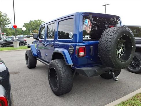Used 2019 Jeep Wrangler Unlimited Sahara w/ Uconnect 4C Nav & Sound Group AWD/4WD image 9
