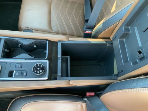 Used 2023 Nissan Pathfinder Platinum image 50