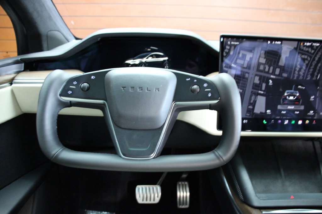 Used 2023 Tesla Model X AWD/4WD image 20