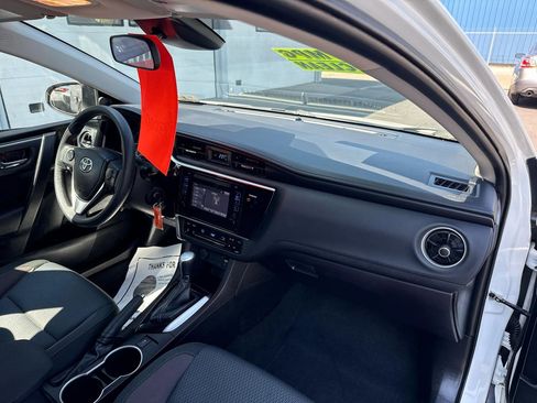 Used 2017 Toyota Corolla LE image 26