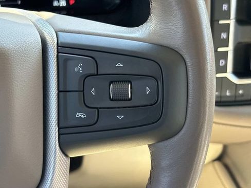 Used 2022 GMC Yukon Denali AWD/4WD image 32