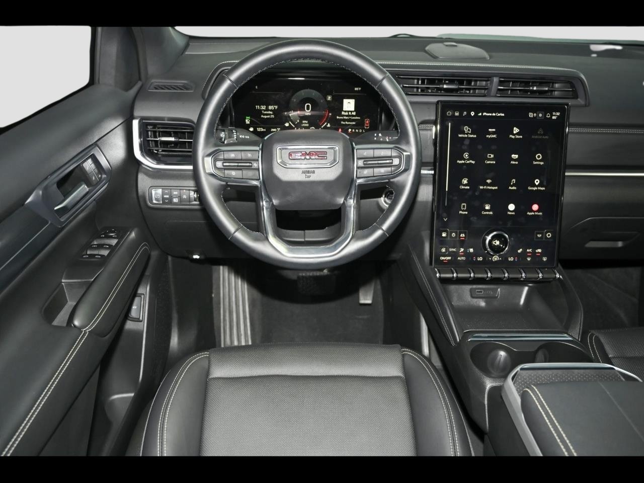 Used 2025 GMC Terrain Elevation w/ Elevation Premium Package AWD/4WD image 17
