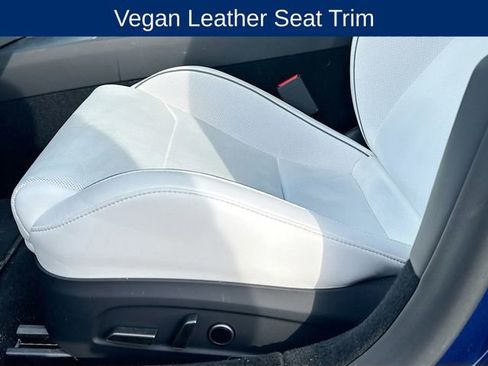 Used 2025 Tesla Model 3 Performance image 18