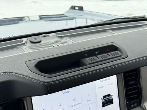 Certified 2025 Ford Bronco Outer Banks image 23