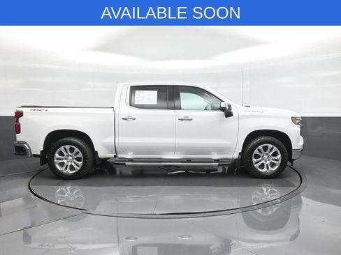 Used 2024 Chevrolet Silverado 1500 LTZ w/ LTZ Premium Package AWD/4WD image 8