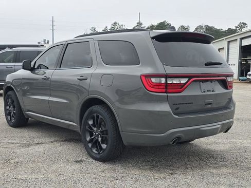 Used 2023 Dodge Durango GT image 3