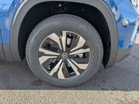 Used 2025 Volkswagen Atlas SE image 26