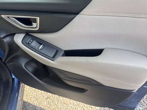 Used 2019 Subaru Forester Premium AWD/4WD image 19