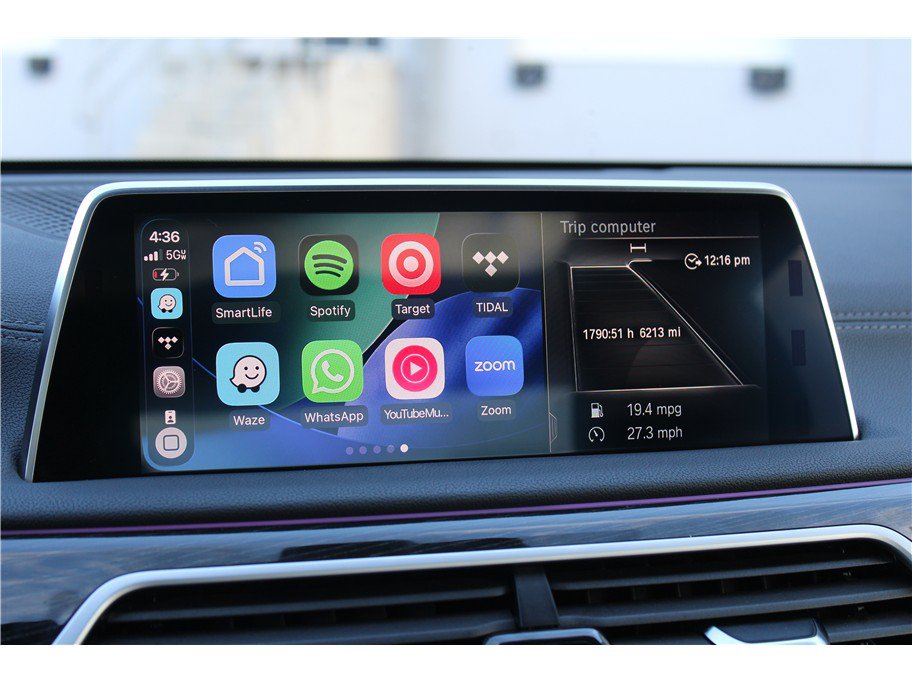 Used 2019 BMW 740i w/ M Sport Package RWD image 23