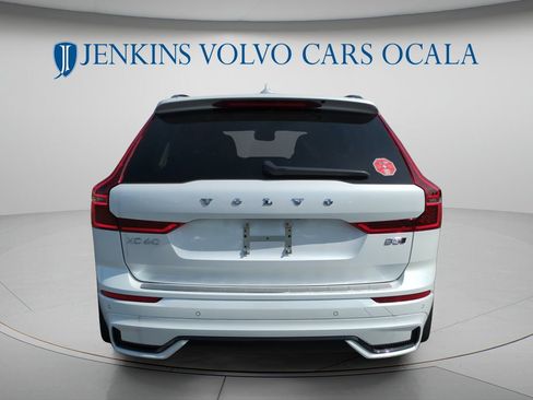 New 2026 Volvo XC60 B5 Plus w/ Protection Package Premier AWD/4WD image 4