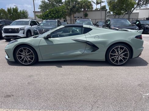 Used 2024 Chevrolet Corvette Stingray Coupe w/ Z51 Performance Package RWD image 4
