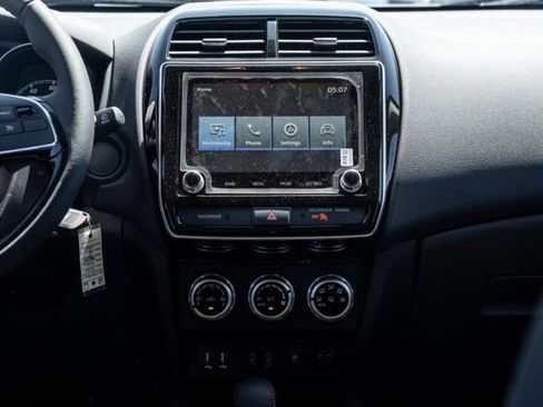 New 2026 Mitsubishi Outlander Sport LE AWD/4WD image 19