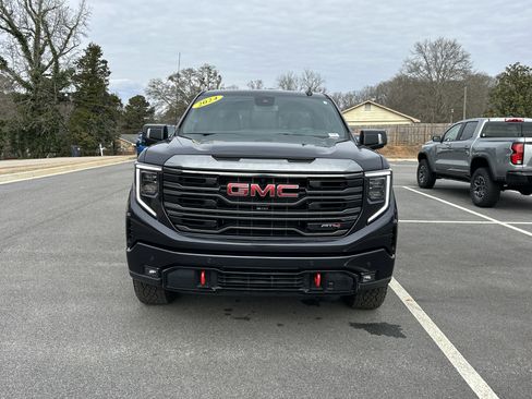 Certified 2024 GMC Sierra 1500 AT4 w/ AT4 Preferred Package image 2