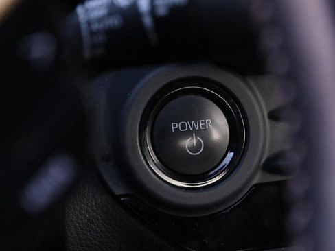 Used 2025 Toyota Crown Platinum image 16